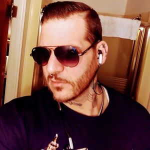 Meet your Posher, Johnny